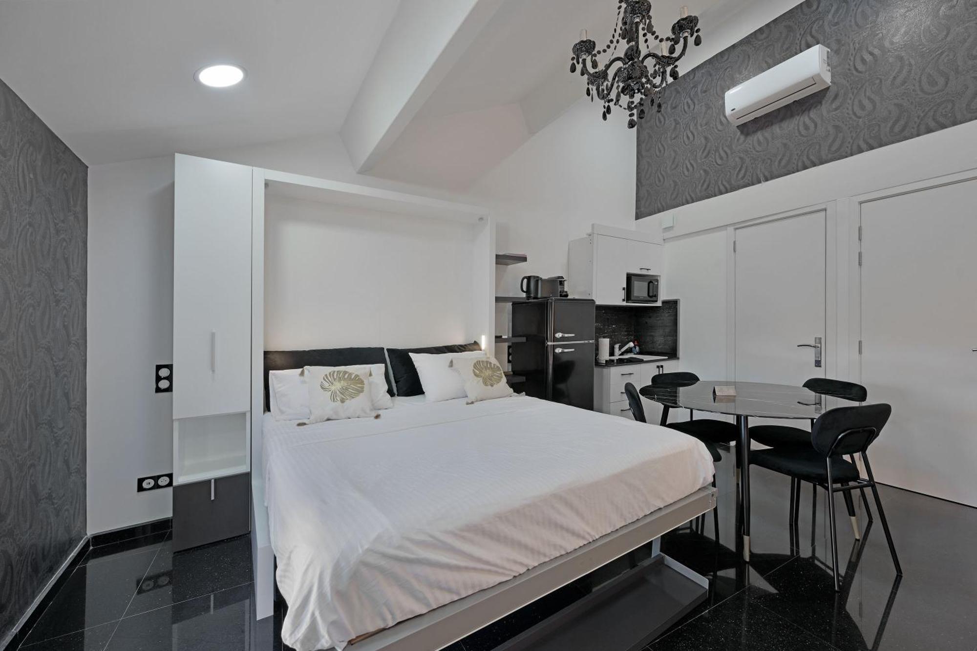 Le 185 - Charme Et Tranquillite Au Coeur D'Avignon Apartment Exterior photo