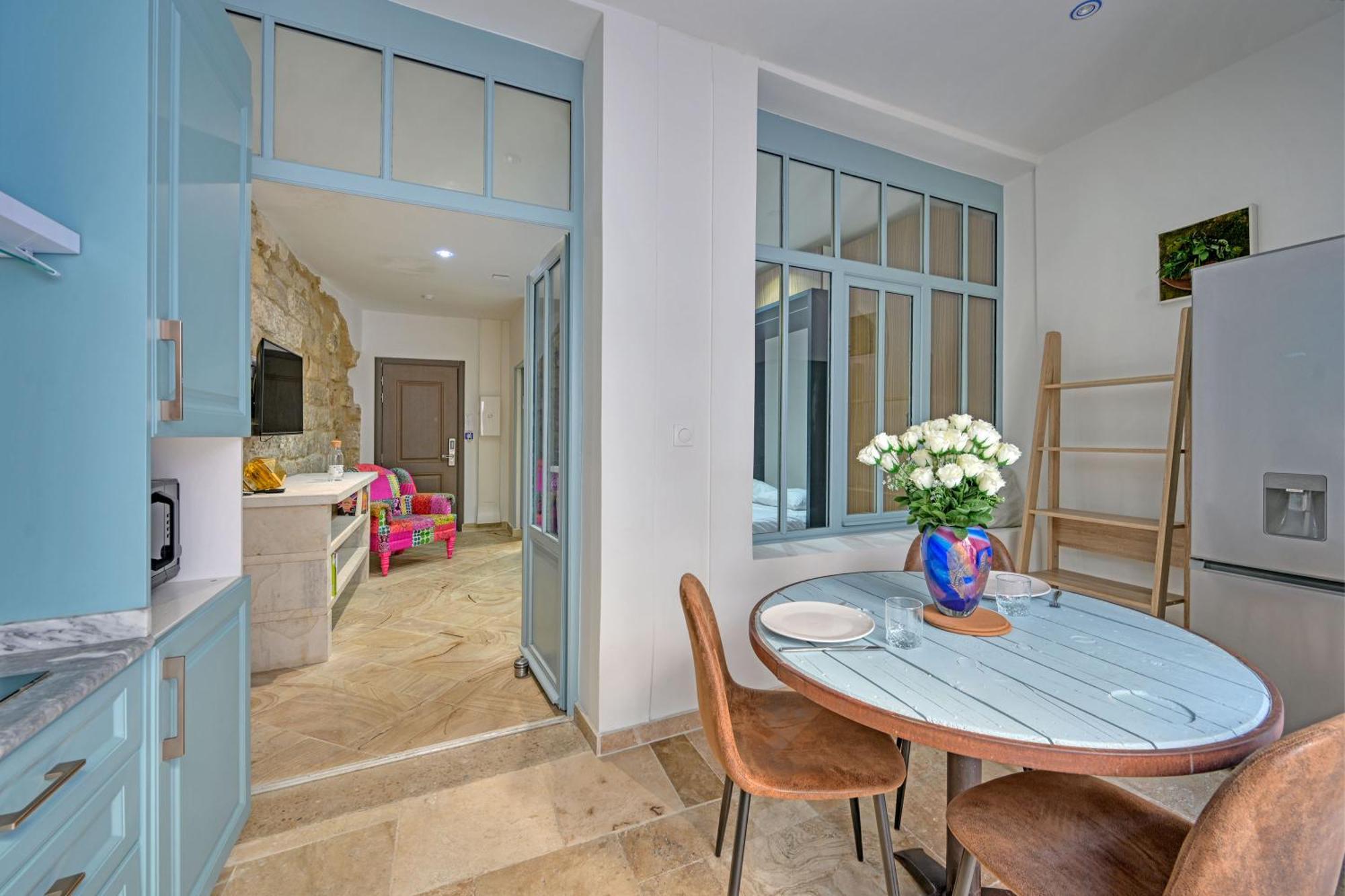 Le 185 - Charme Et Tranquillite Au Coeur D'Avignon Apartment Exterior photo